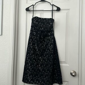 SALE✅WHITE HOUSE BLACK MARKET LACE/GROSGRAIN DRESS